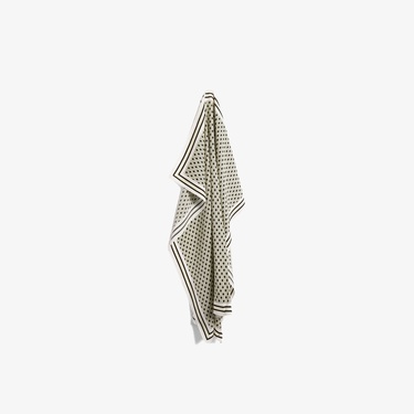  Lacoste Kadın Desenli Kahverengi Fular