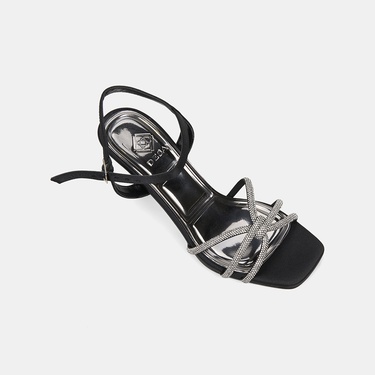  Kadın Siyah Taşlı Ayarlanabilir Tokalı Topuklu Abiye Sandalet