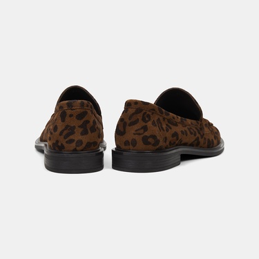  Kadın Leopar Desenli Yuvarlak Burun Süet Deri Loafer