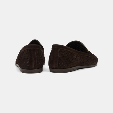  Kadın Kahve Metal Aksesuarlı Perforeli Süet Loafer