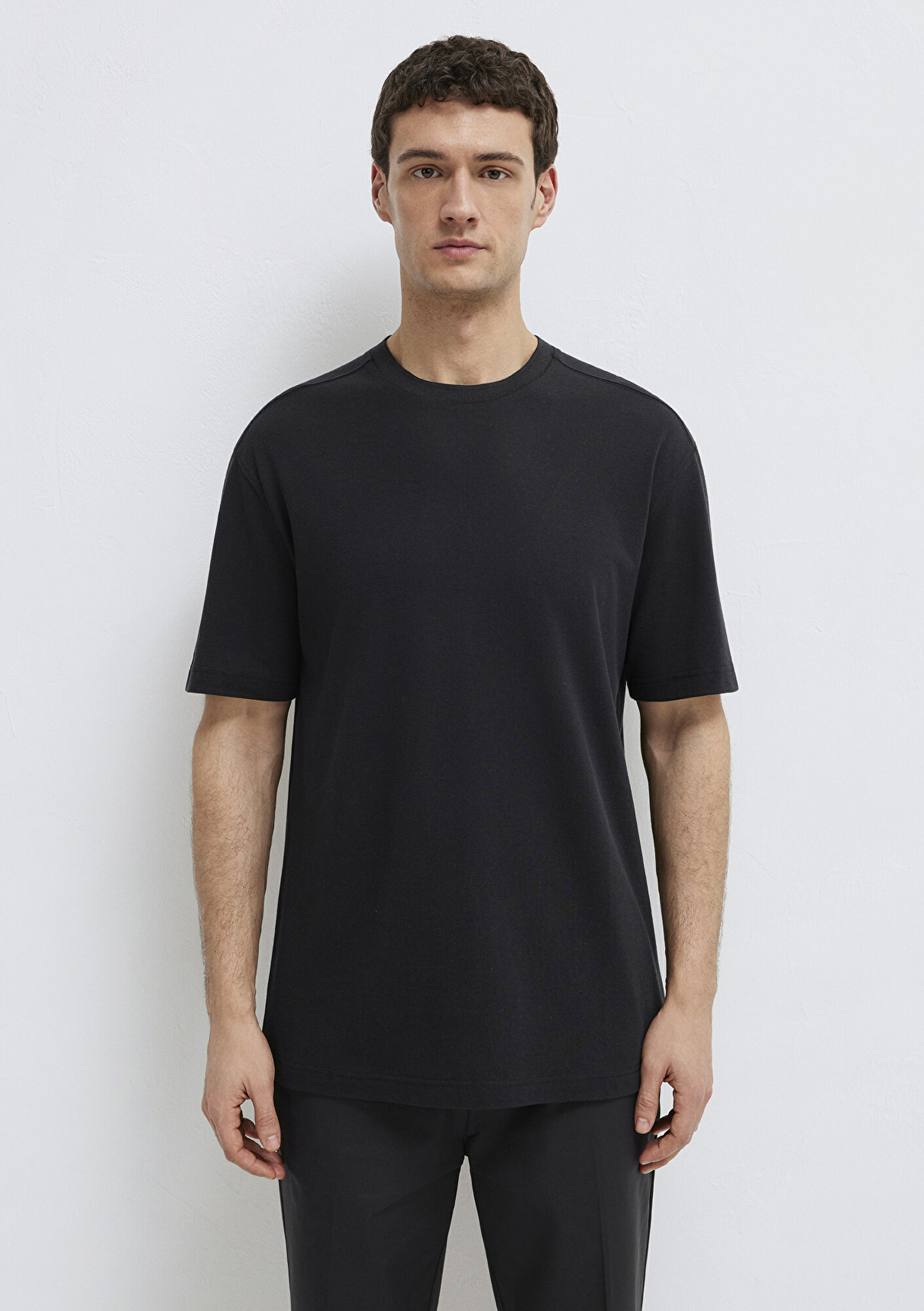 Mavi Mavi Black (TENCEL™) Liyosel Karışımlı Siyah Tişört Loose Fit / Bol Rahat Kesim 0613468-900