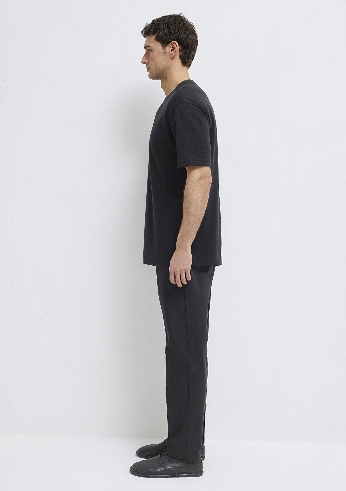 Mavi Mavi Black (TENCEL™) Liyosel Karışımlı Siyah Tişört Loose Fit / Bol Rahat Kesim 0613468-900