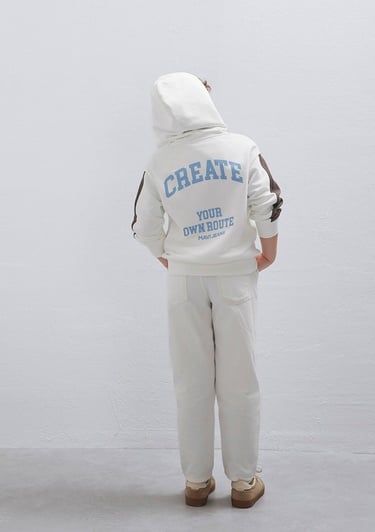  Mavi Baskılı Kapüşonlu Ekru Sweatshirt 6S10165-70057