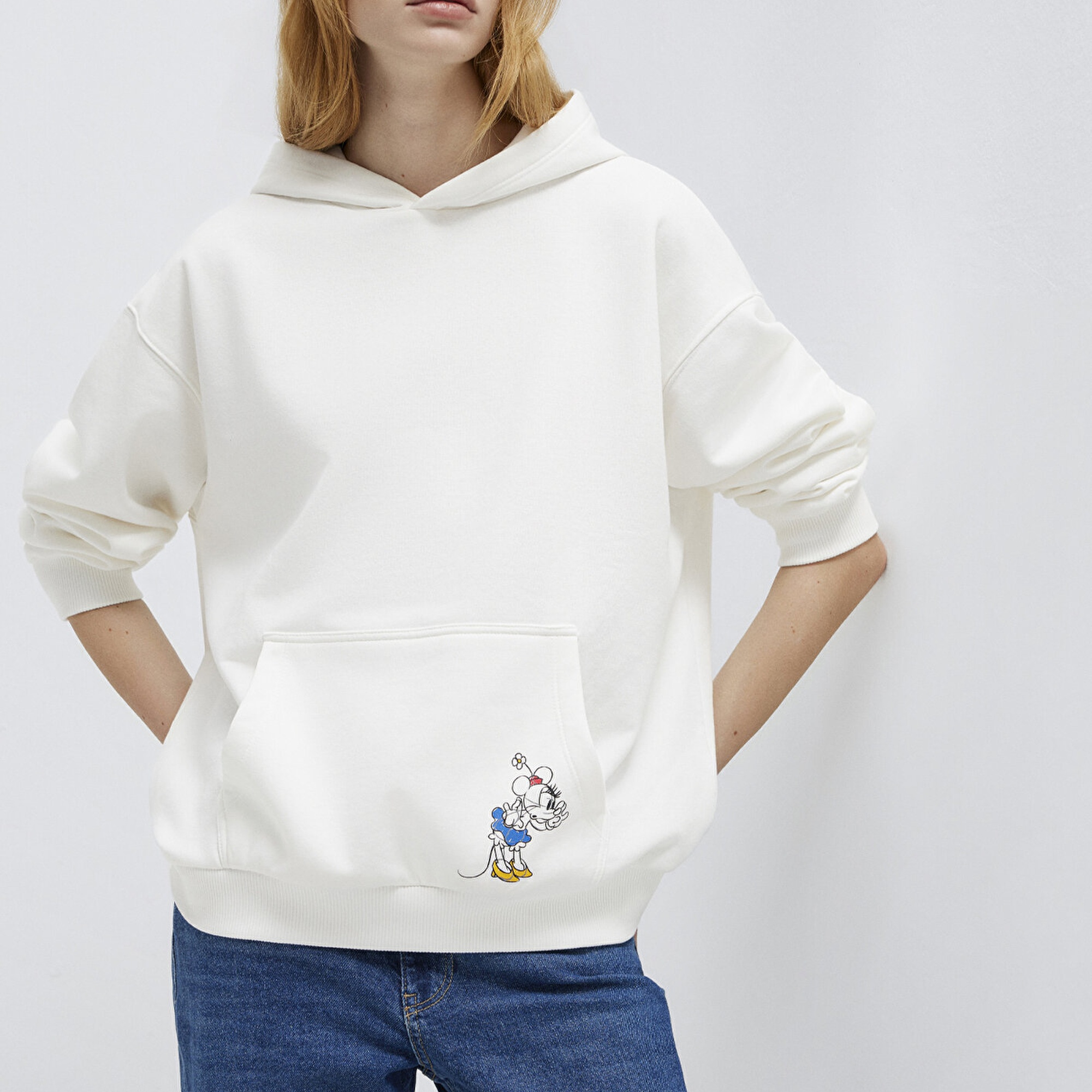 Mavi Minnie Mouse Baskılı Ekru Sweatshirt 1S10520-80194