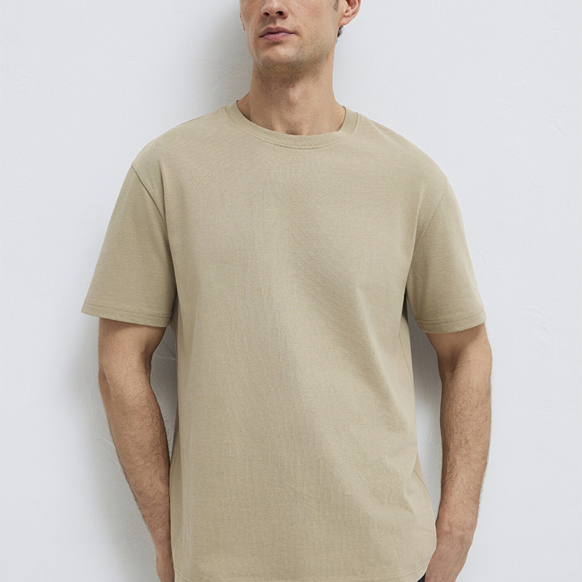 Mavi Bisiklet Yaka Bej Basic Tişört Loose Fit / Bol Rahat Kesim 0611596-70360