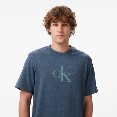  Calvin Klein Hero Monologo 20S Erkek Mavi T-Shirt