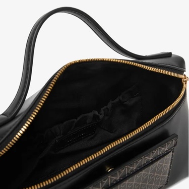  Calvin Klein Emblem Beauty Case Kadın Siyah Makyaj Çantası