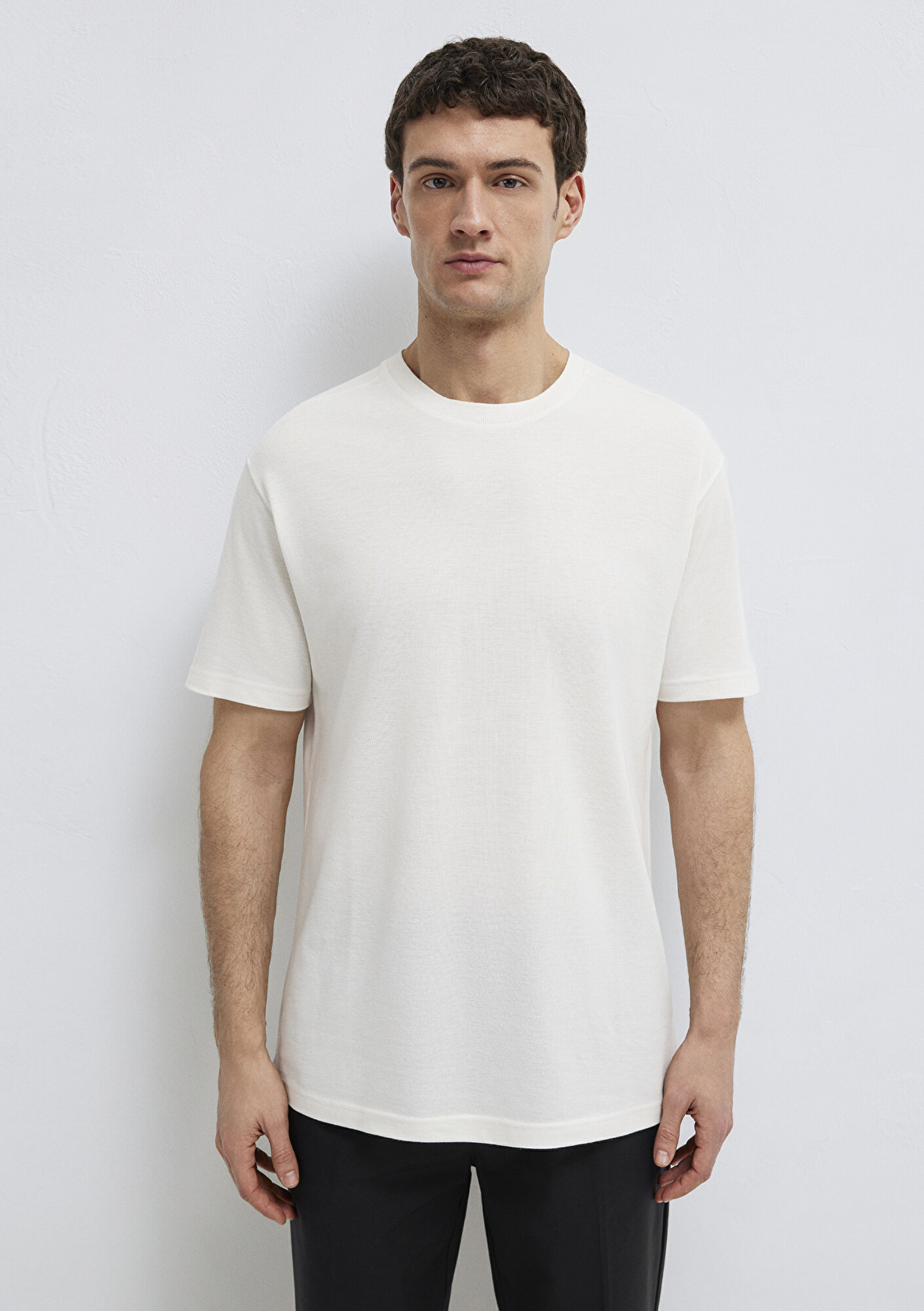 Mavi Mavi Black (TENCEL™) Liyosel Karışımlı Ekru Tişört Loose Fit / Bol Rahat Kesim 0613468-70057