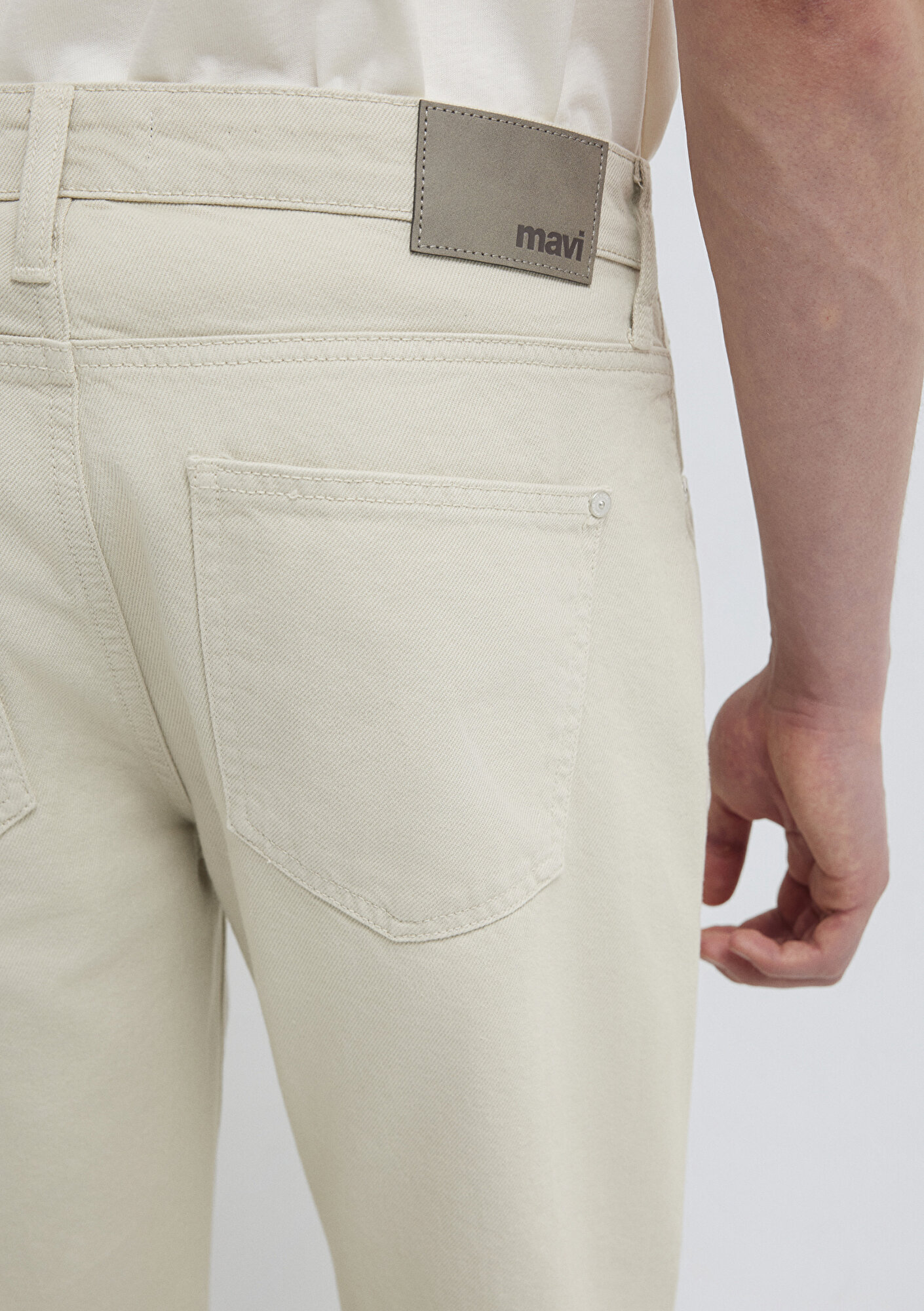  Mavi Lisbon Ekru Gabardin Pantolon 0010039-A3058