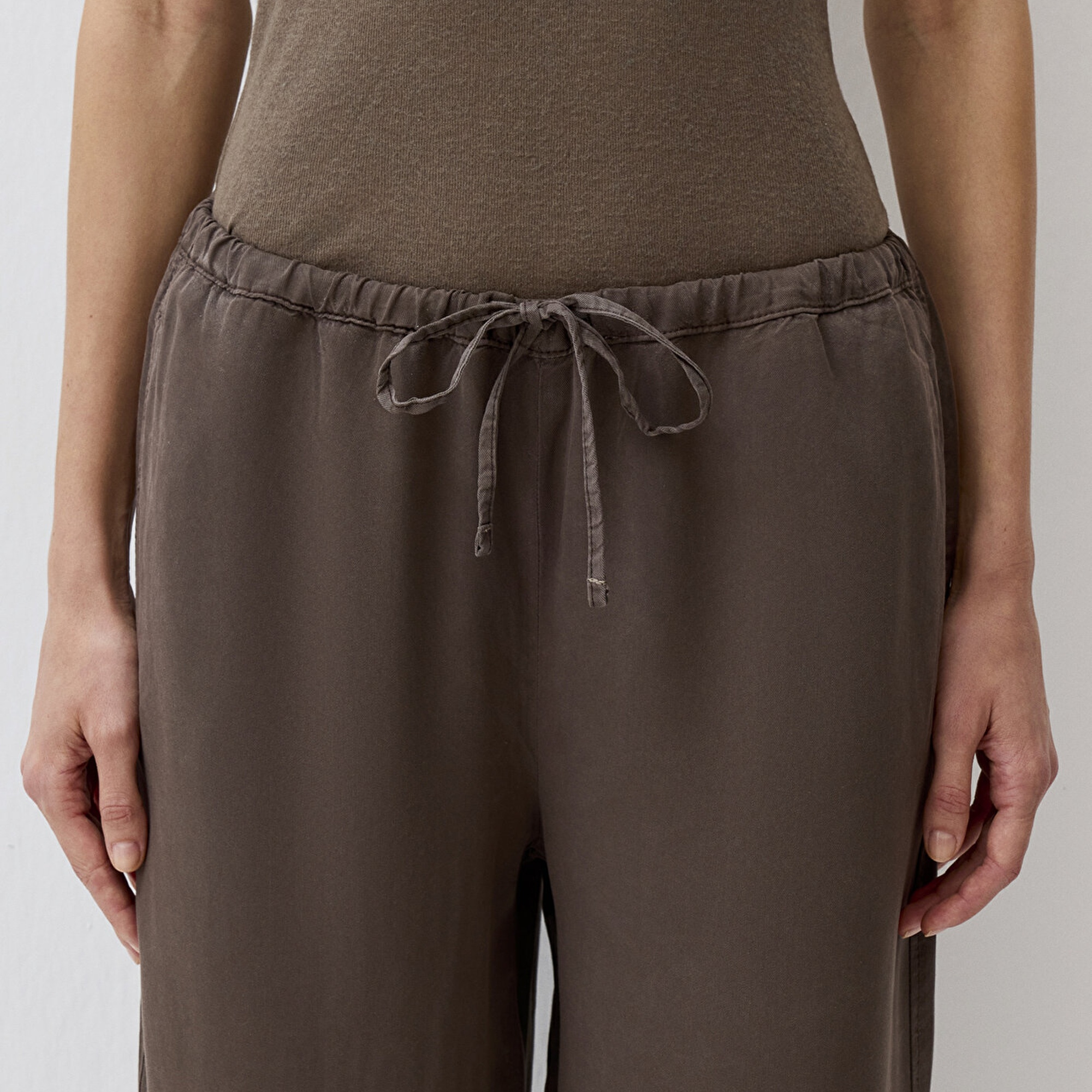 Mavi Beli Bağcıklı (TENCEL™) Lyocell Kahverengi Pantolon 1011082-71603